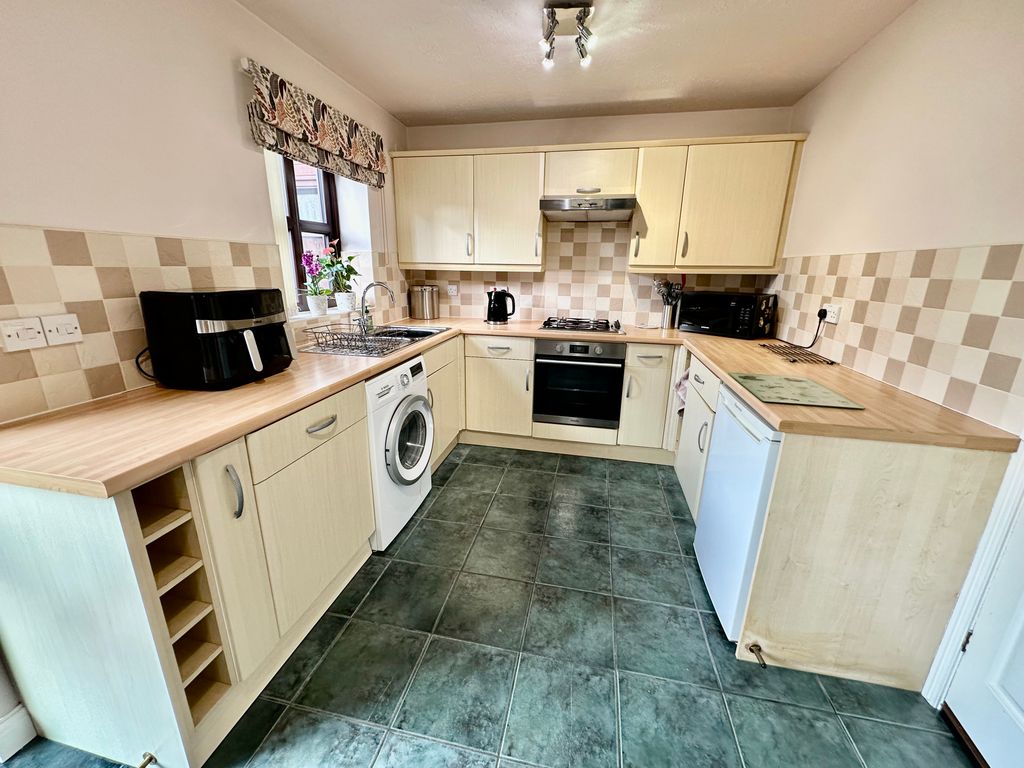 Property photo 2 of 26 Img_1780