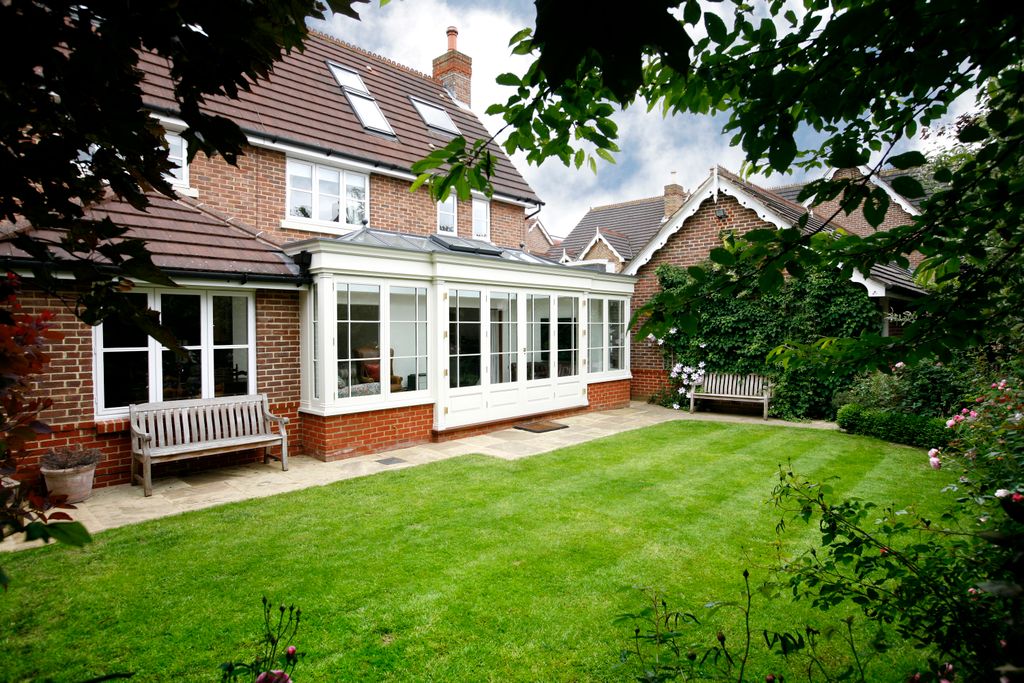 Property photo 2 of 18