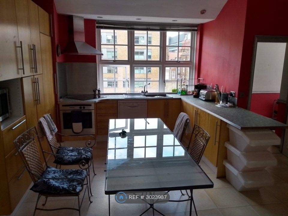 Property photo 1 of 9 Kitchen