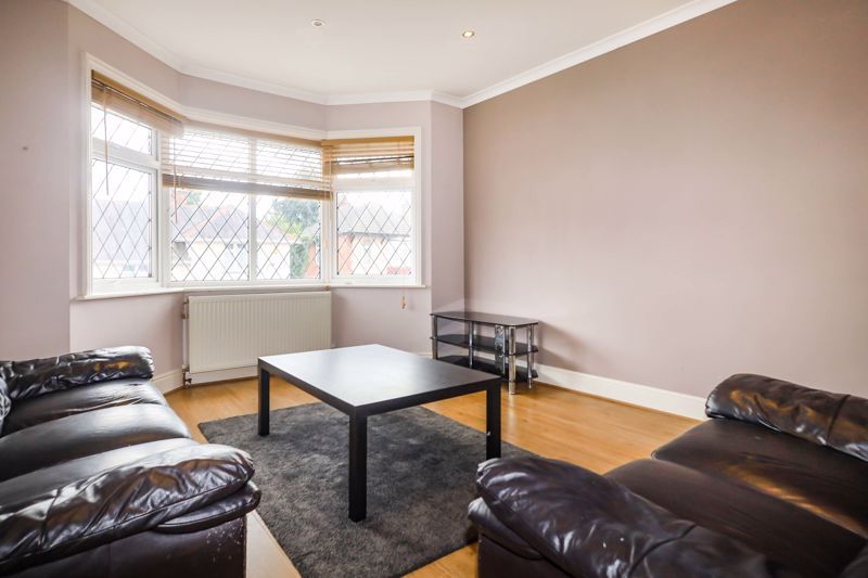 Property photo 3 of 6 Photo 4