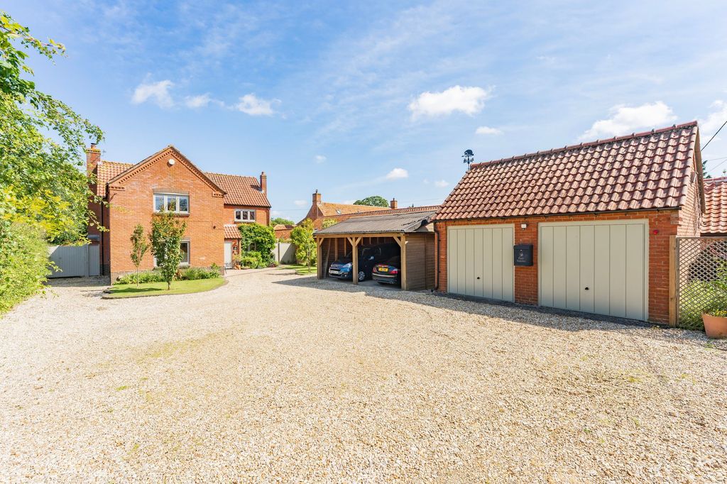 Property photo 1 of 30