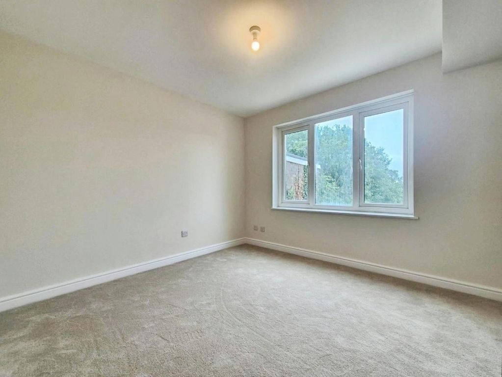 Property photo 1 of 14 Pbox-Img.Jpg