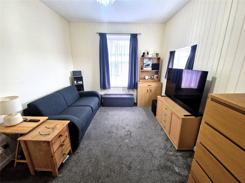 Property photo 2 of 9 Picture No. 07