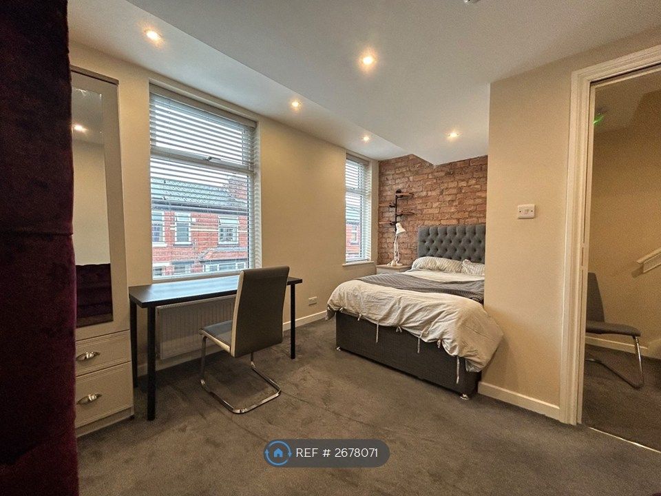 Property photo 3 of 13 Bedroom