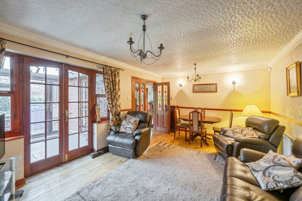 Property photo 3 of 20