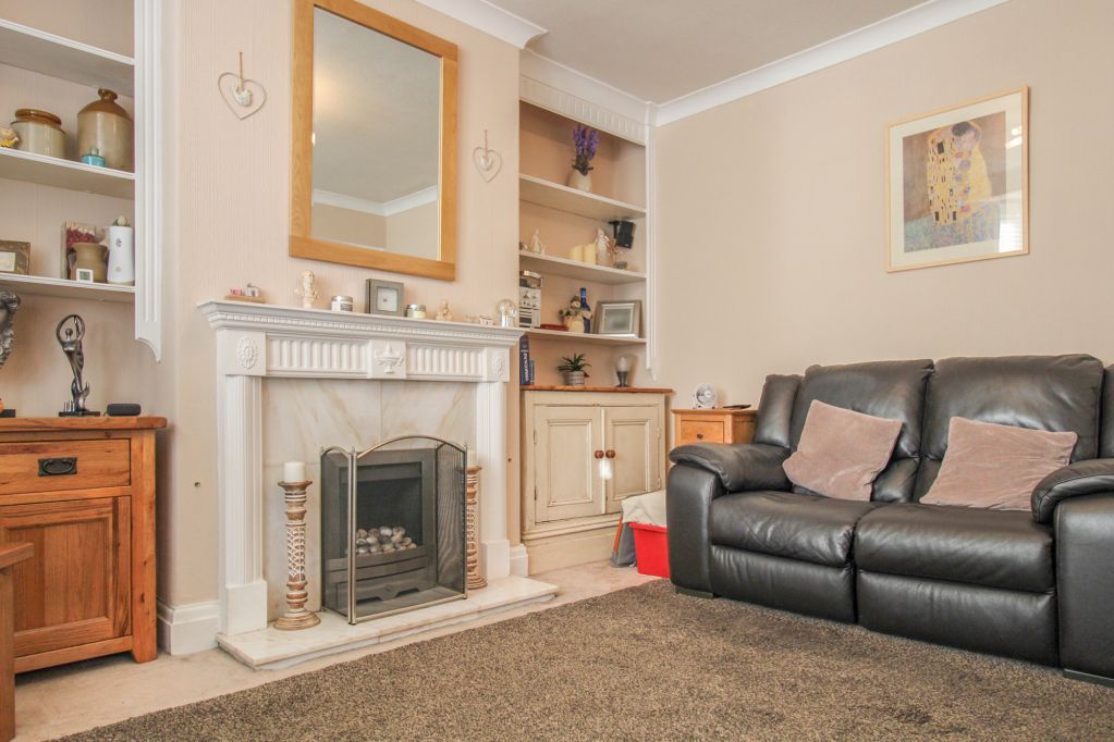 Property photo 2 of 17 Living Room