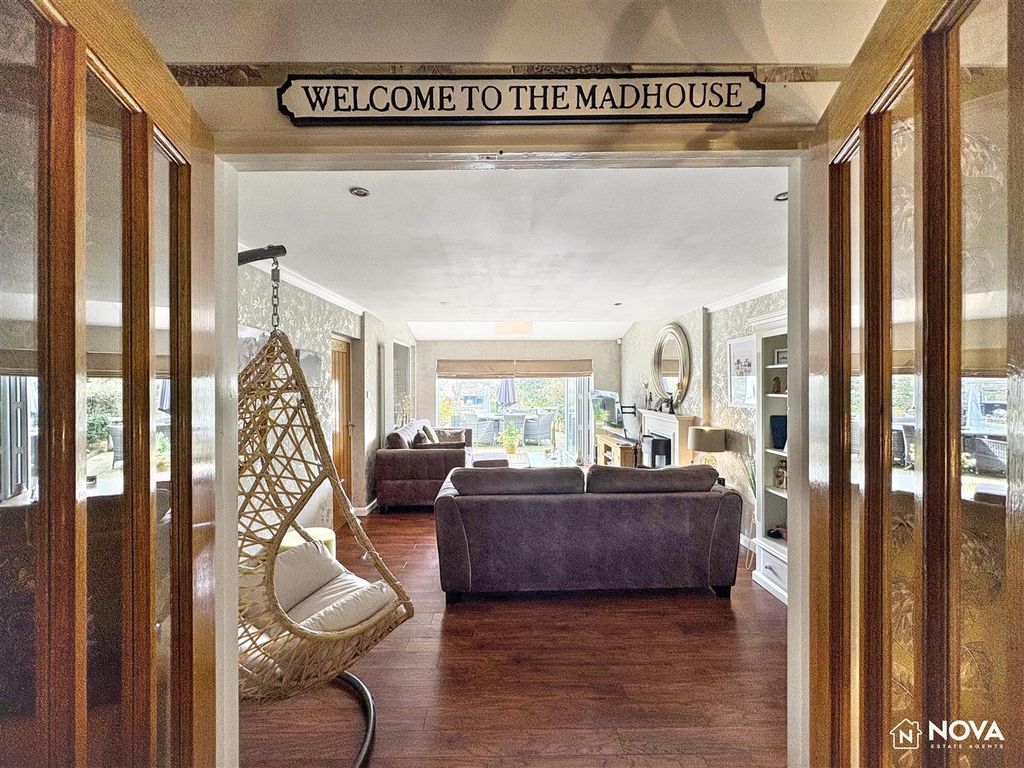 Property photo 3 of 42 Img_9235.Jpg