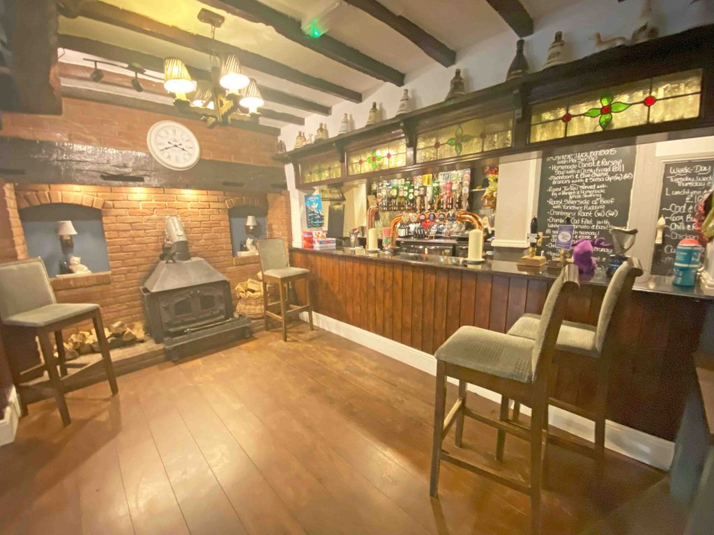 Property photo 2 of 11