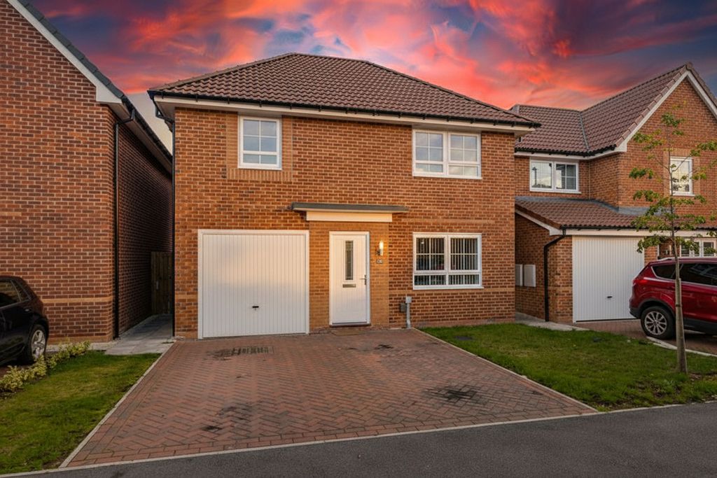 Property photo 2 of 10