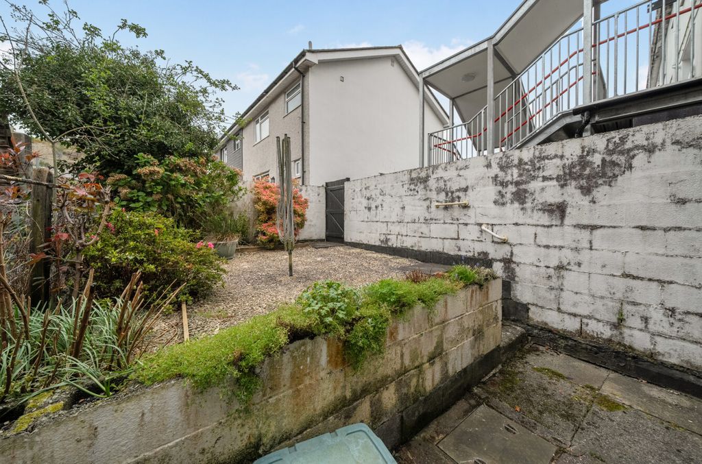 Property photo 3 of 17 1437397-15-69Ceb7...