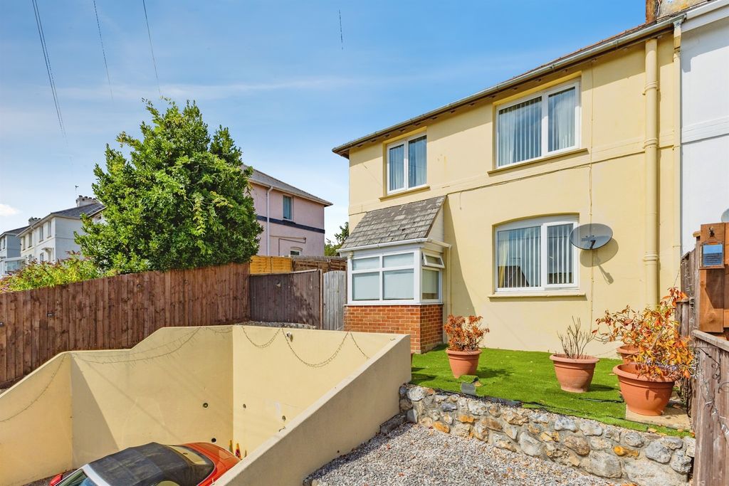 Property photo 1 of 22