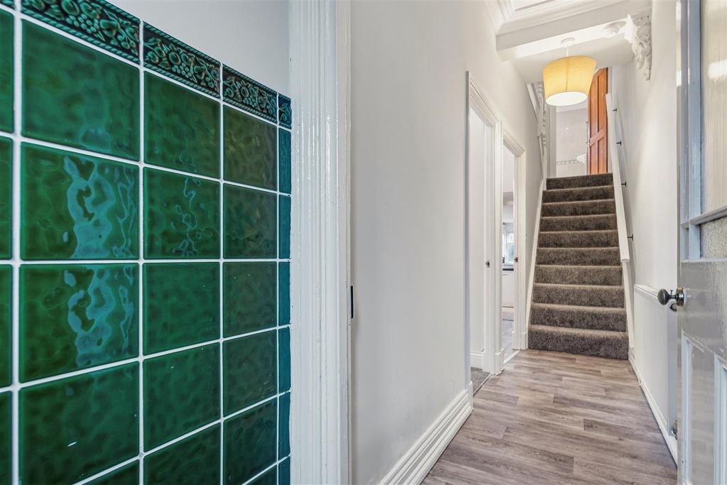 Property photo 2 of 20 Hallway