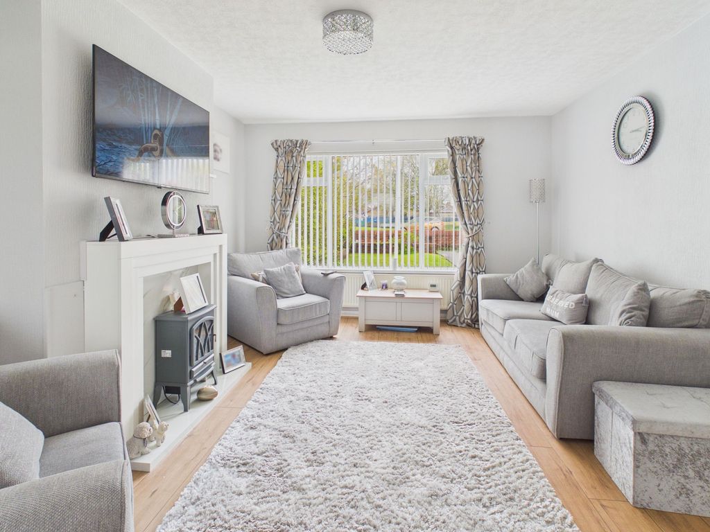 Property photo 3 of 25