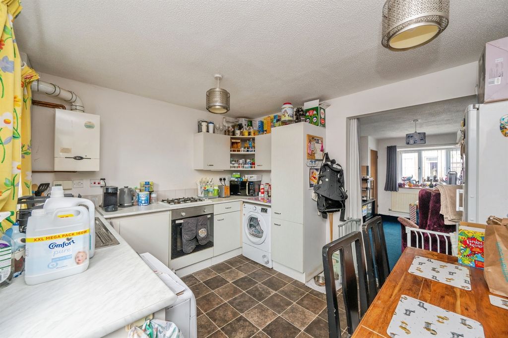 Property photo 3 of 14