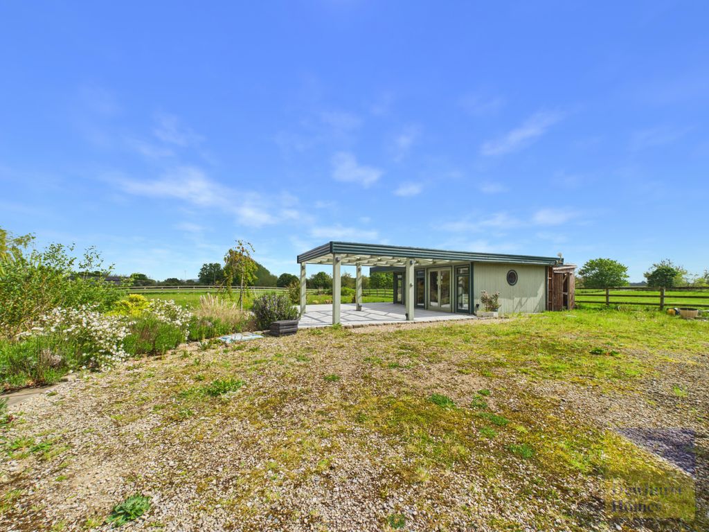 Property photo 3 of 37
