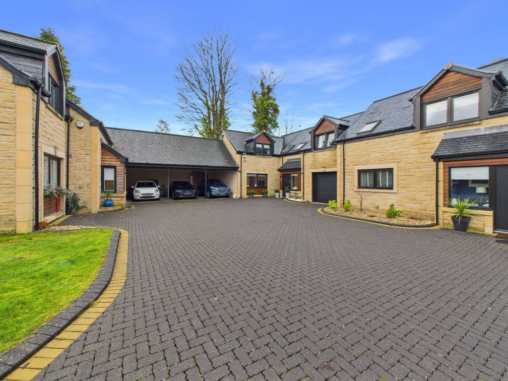 Property photo 1 of 33