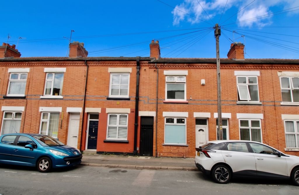 Property photo 1 of 13 Property Front