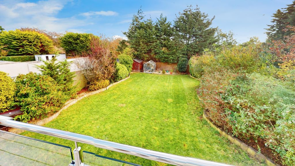 Property photo 2 of 13