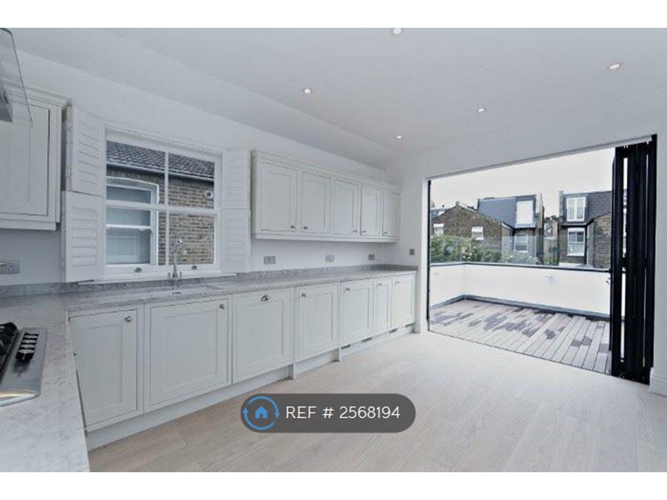 Property photo 1 of 12 Kitchen/Diner