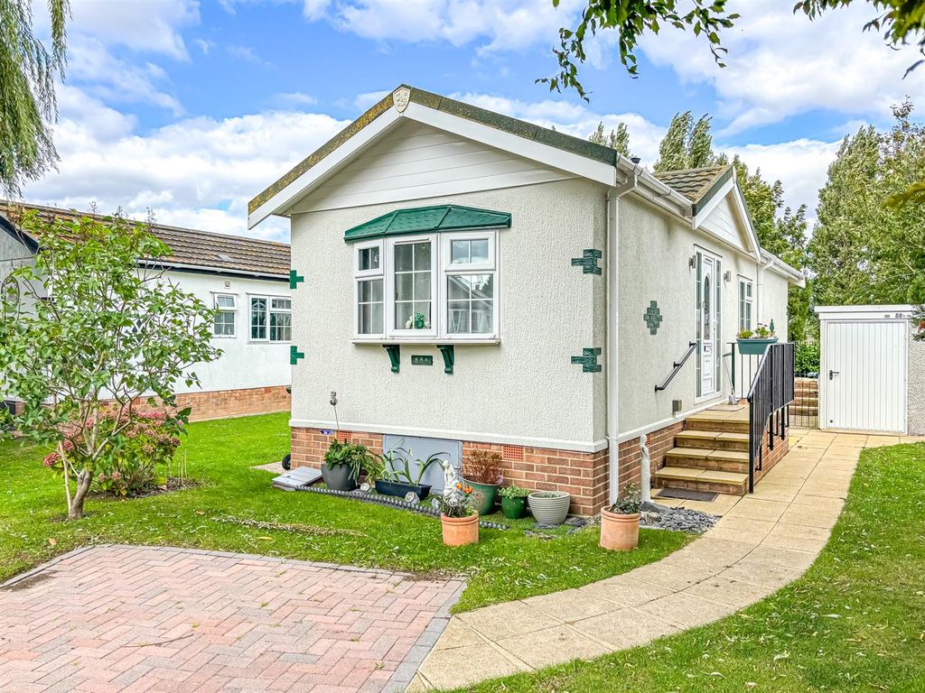 Property photo 1 of 11