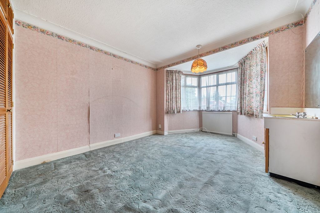 Property photo 3 of 20 Bedroom