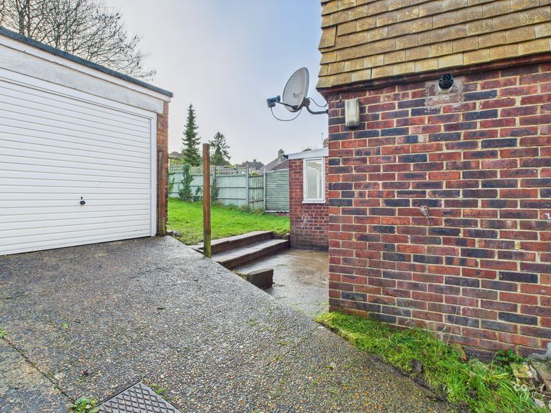 Property photo 2 of 18 Photo 16