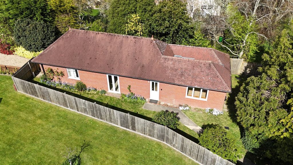 Property photo 1 of 16 Picture No. 18