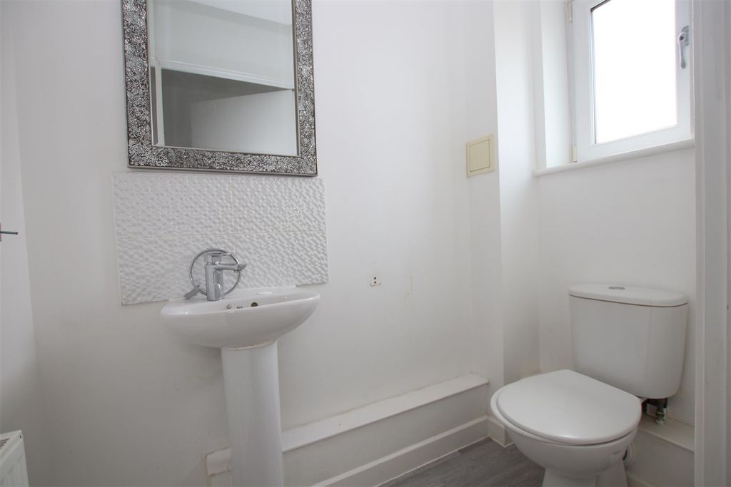 Property photo 2 of 13 Img_4410.Jpg