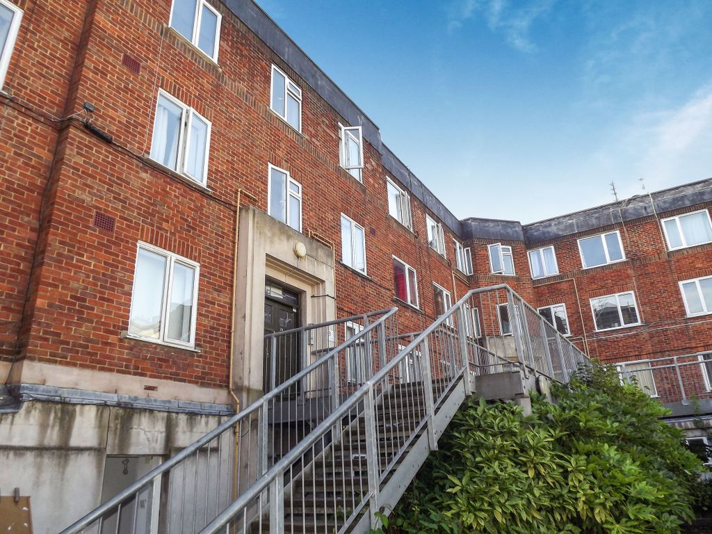 Property photo 2 of 7