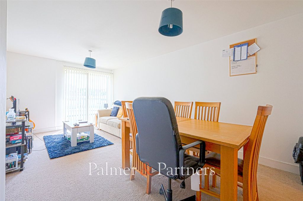 Property photo 3 of 8 Reception Room