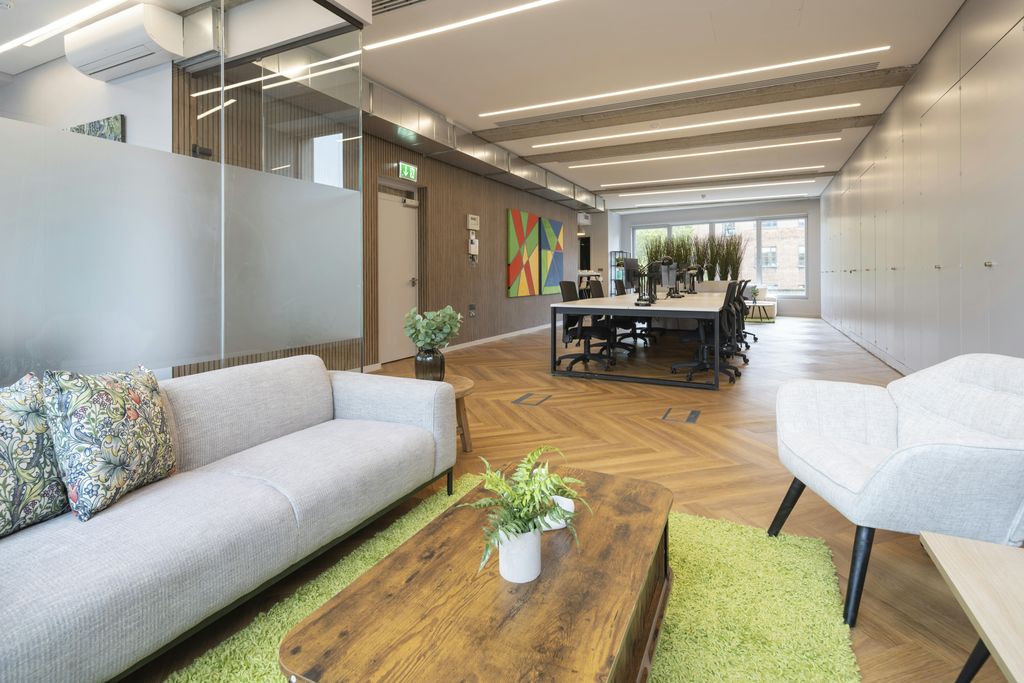 Property photo 3 of 8 MC42141312Hr.Jpg