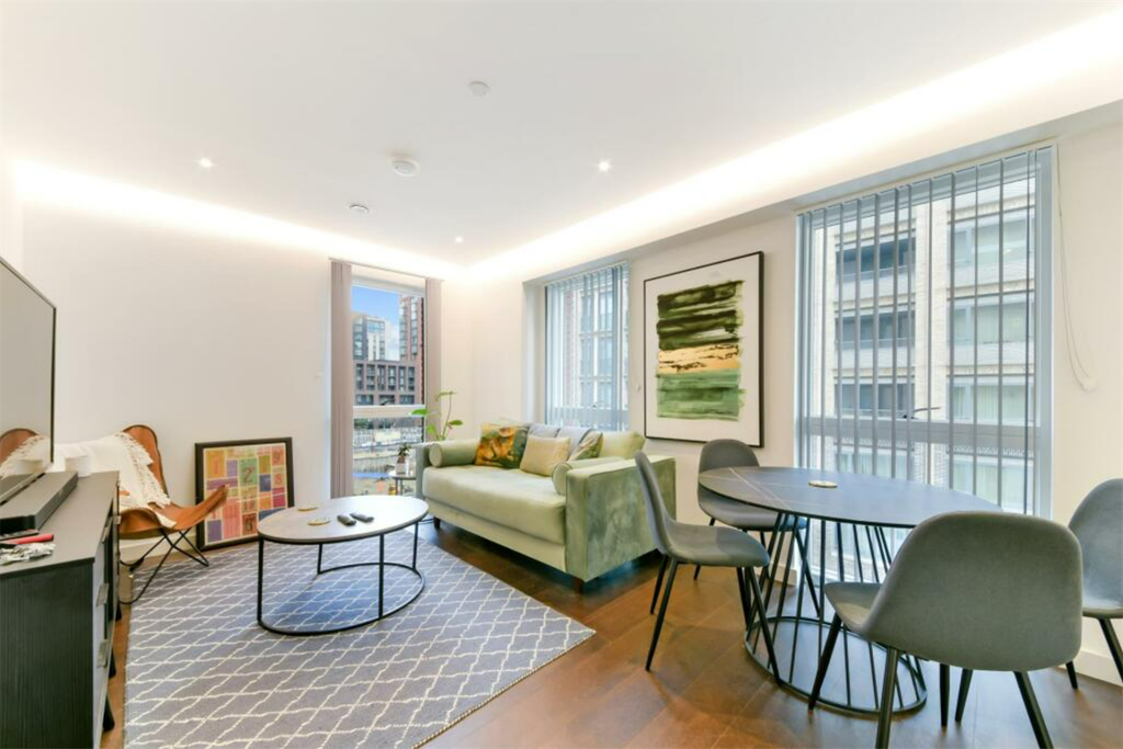 Property photo 1 of 10 (Main)