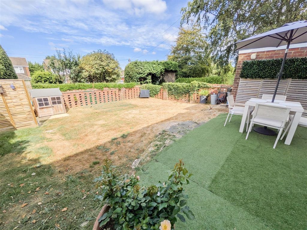 Property photo 2 of 17