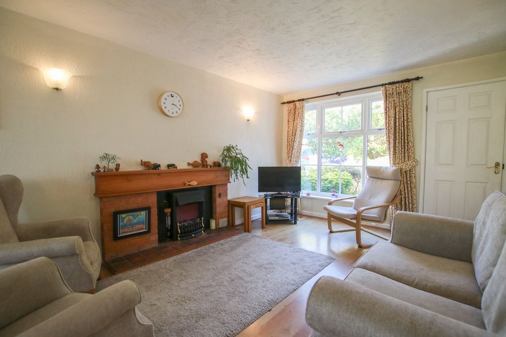 Property photo 3 of 15