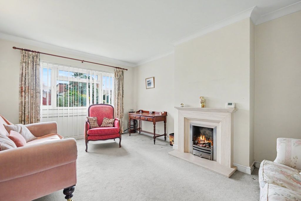 Property photo 2 of 19