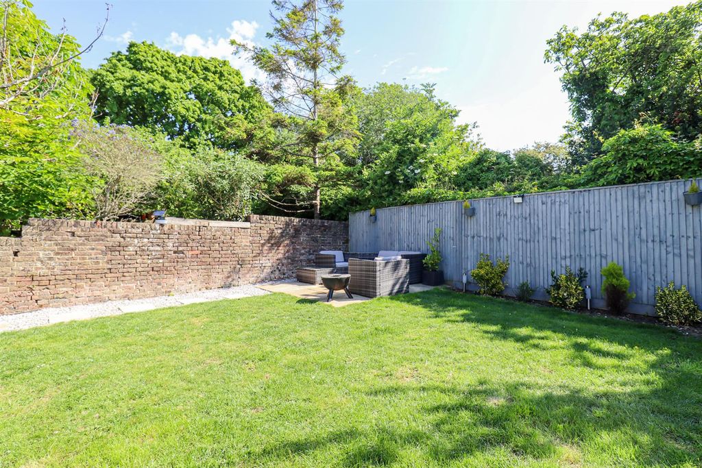 Property photo 2 of 11 Img_6869.Jpg