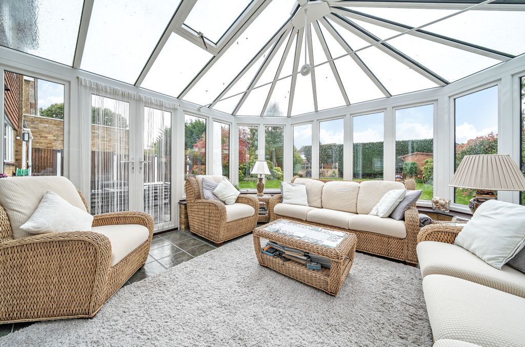 Property photo 3 of 25 1370645-18-68Fa74...