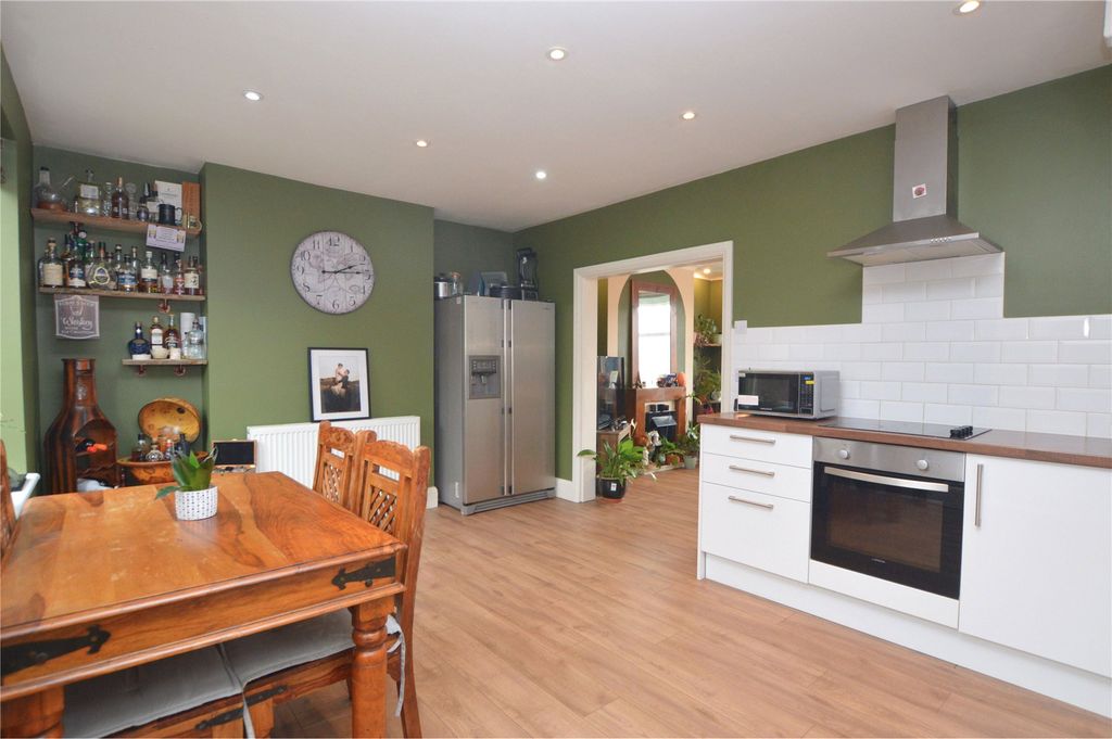 Property photo 3 of 15 Picture No. 20