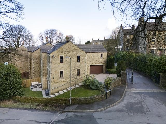 Property photo 1 of 74