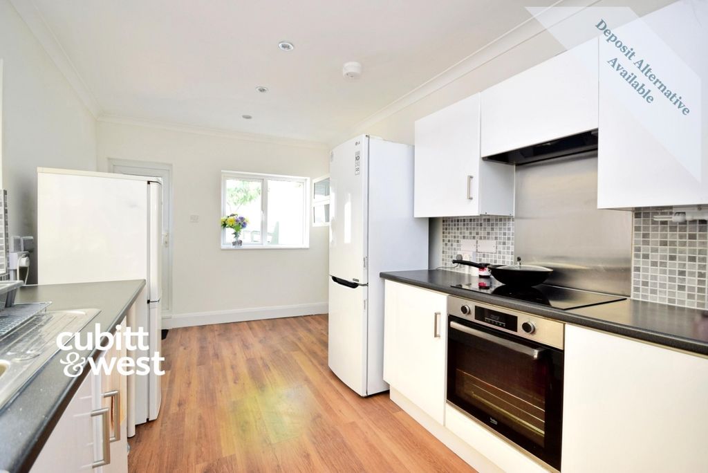 Property photo 2 of 13 Kitchen
