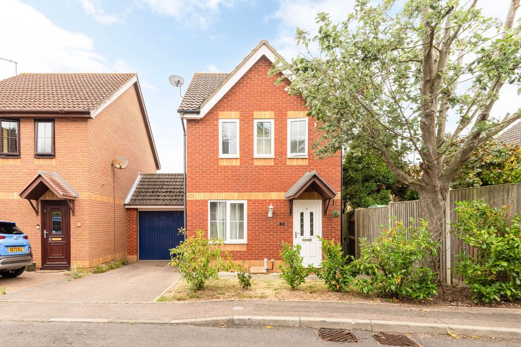 Property photo 1 of 16
