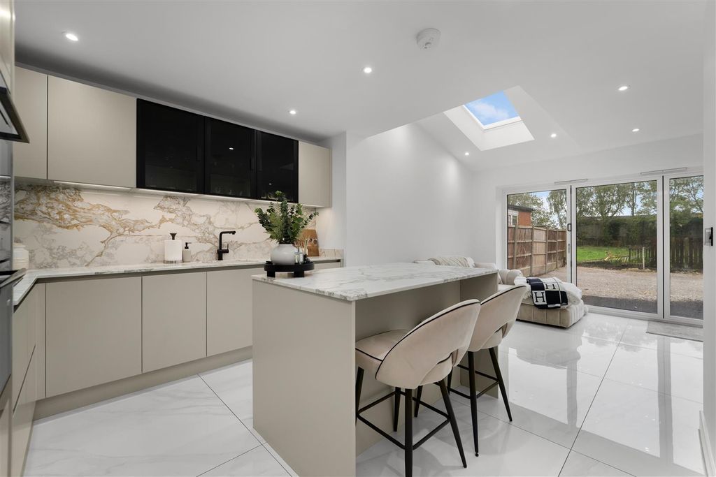 Property photo 1 of 28 Dsc03360.Jpg