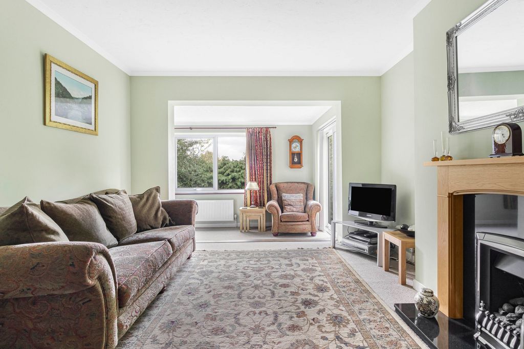 Property photo 3 of 15