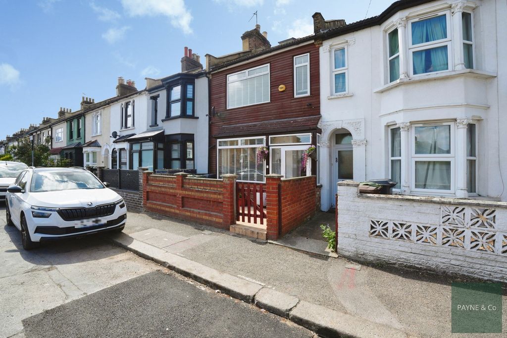 Property photo 1 of 26