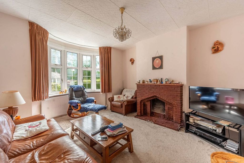 Property photo 2 of 17