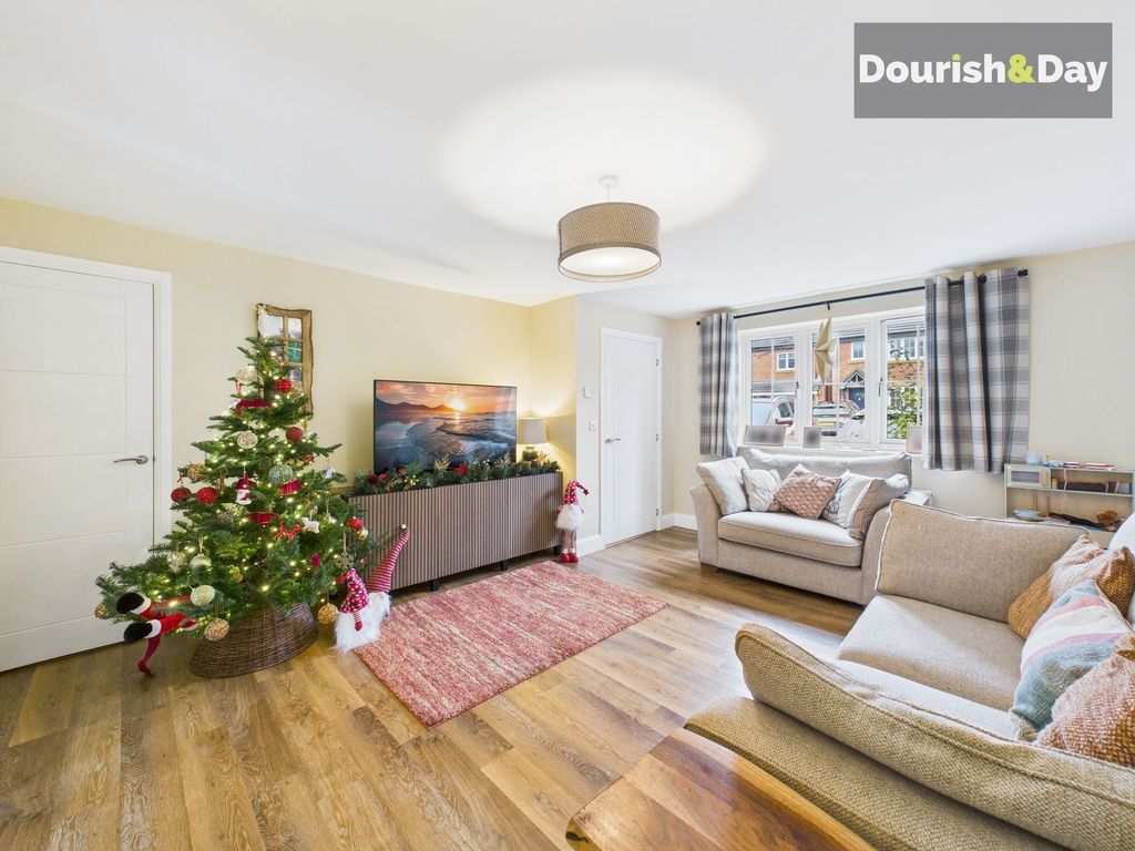 Property photo 2 of 19