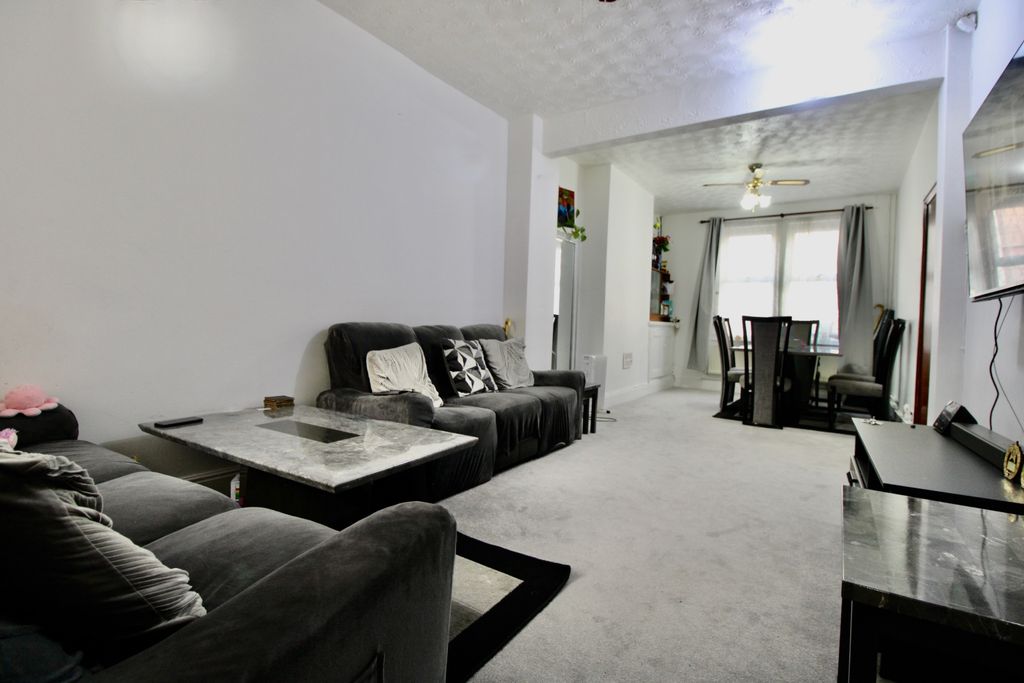 Property photo 2 of 13 Lounge Diner