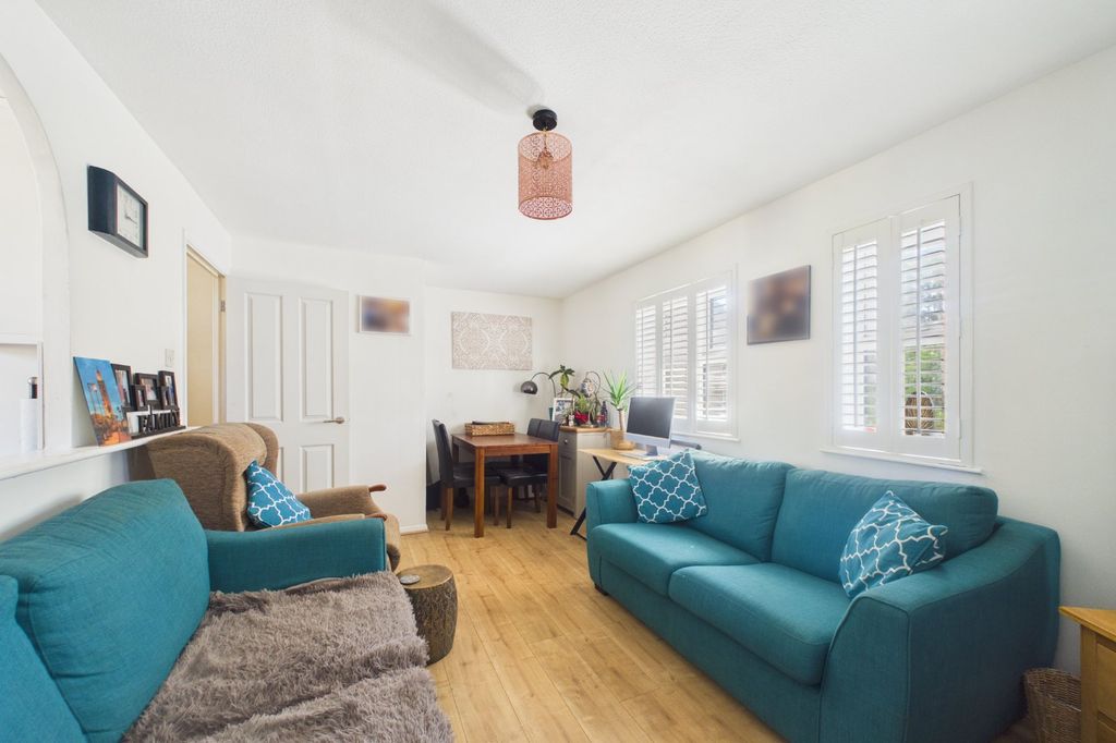 Property photo 2 of 6 Picture No. 07