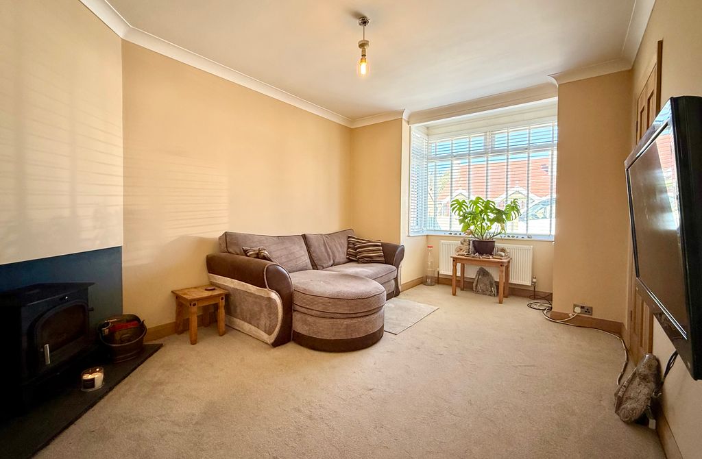 Property photo 3 of 14 Img_6133