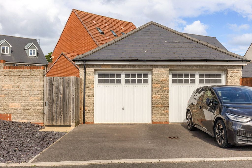 Additional image 18 of 3 bed detached house for saleBellflower Close, Lyde Green, Bristol, Gloucestershire BS16